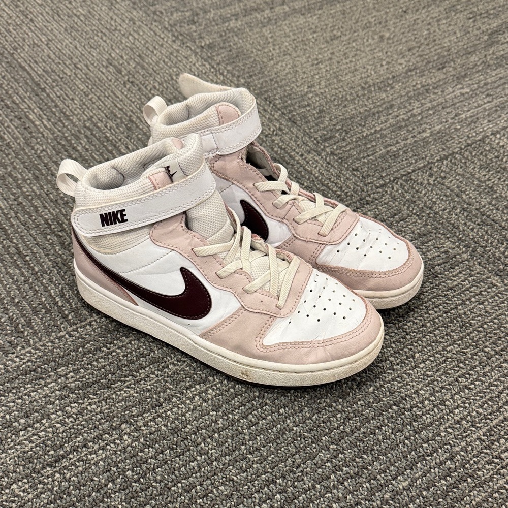 Nike Kids High-Top Sneakers in White, Light Pink & Maroon Swoosh
